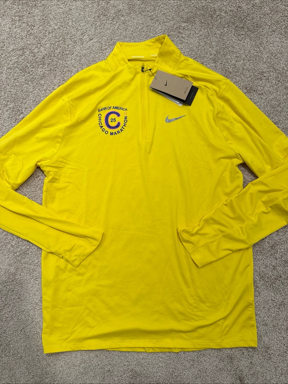 Men’s Nike Chicago Marathon 2025 1/4 Zip Running Pullover Yellow